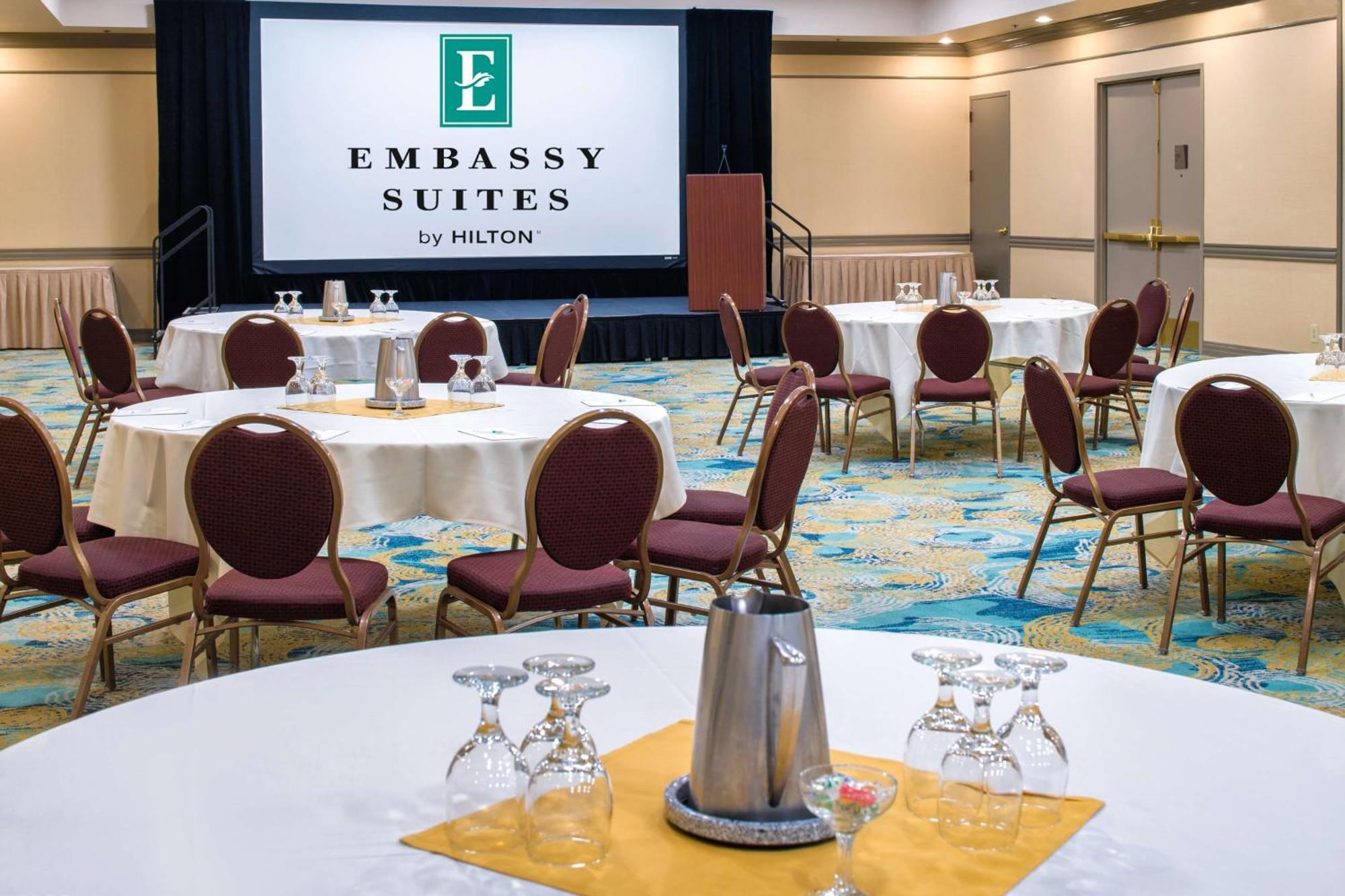 Embassy Suites By Hilton Seattle - Tacoma International Airport Tukwila Bagian luar foto