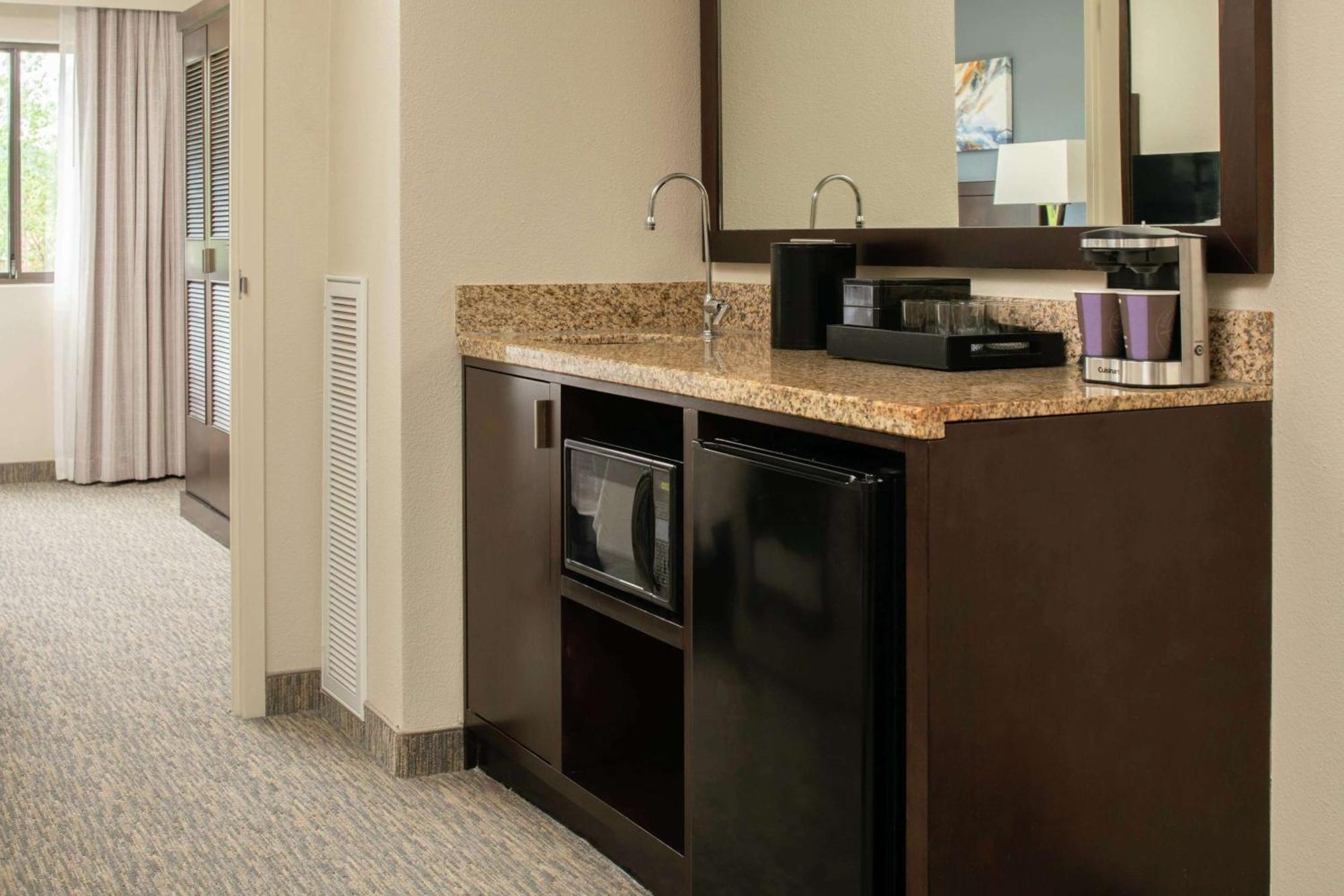Embassy Suites By Hilton Seattle - Tacoma International Airport Tukwila Bagian luar foto
