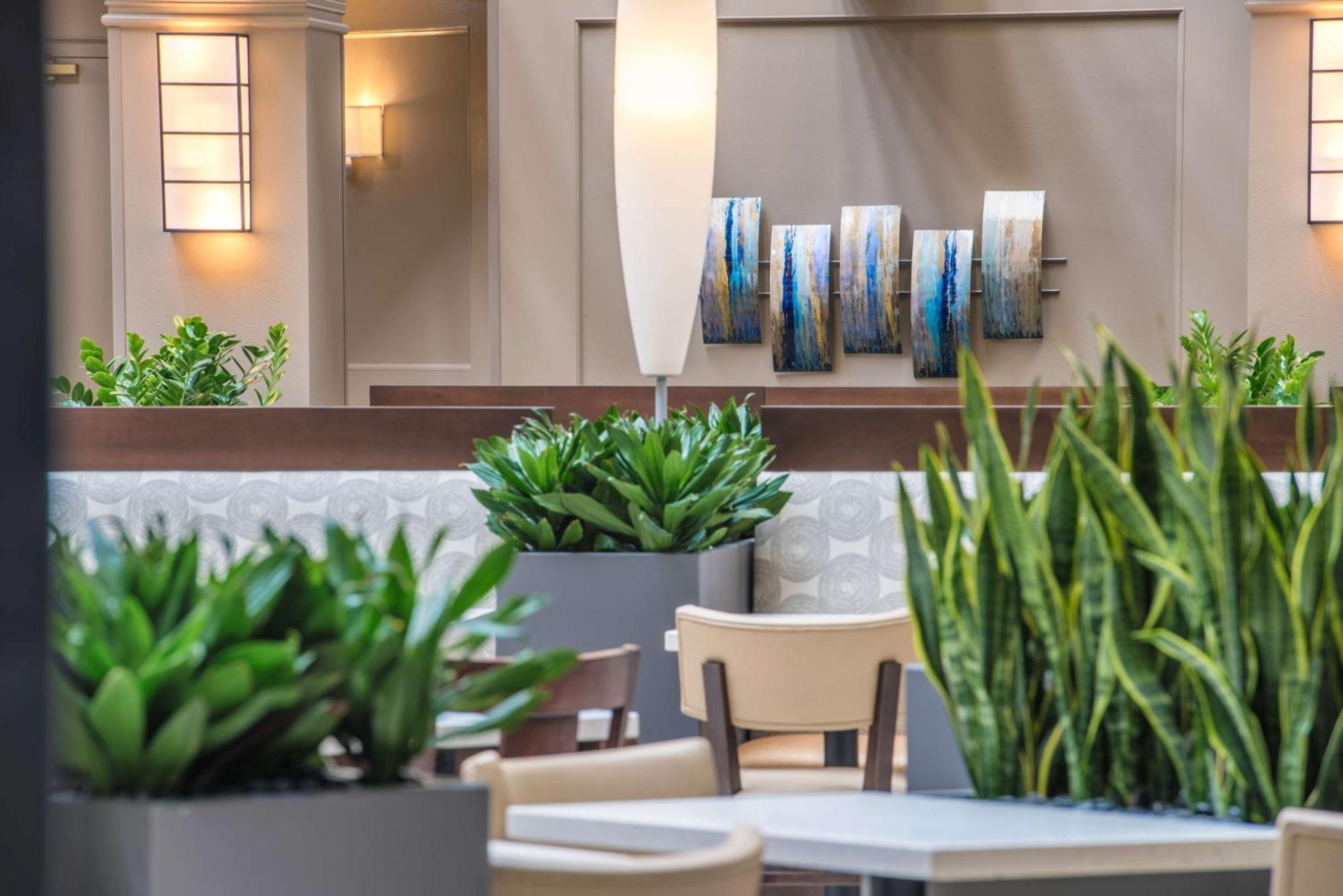Embassy Suites By Hilton Seattle - Tacoma International Airport Tukwila Bagian luar foto